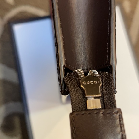 Gucci toiletry case large new in box - Picture 5 of 16